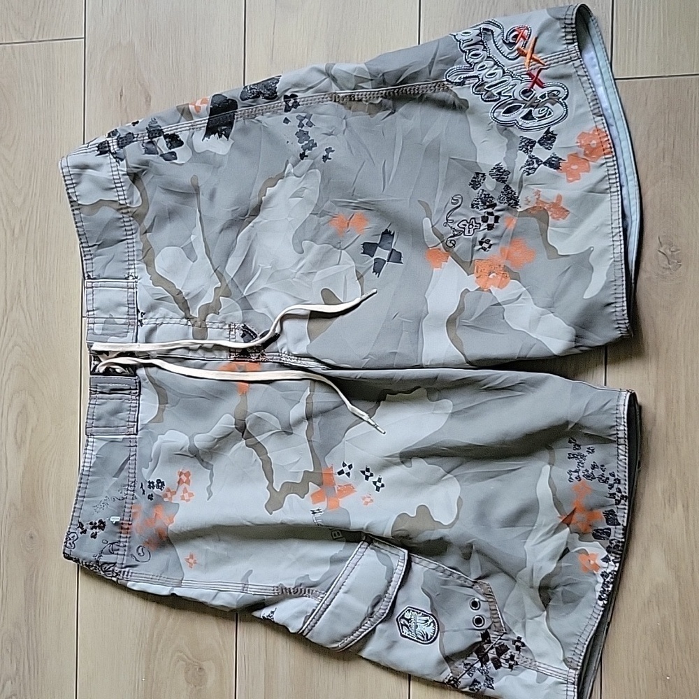 Billabong Men's Boardshorts size 34